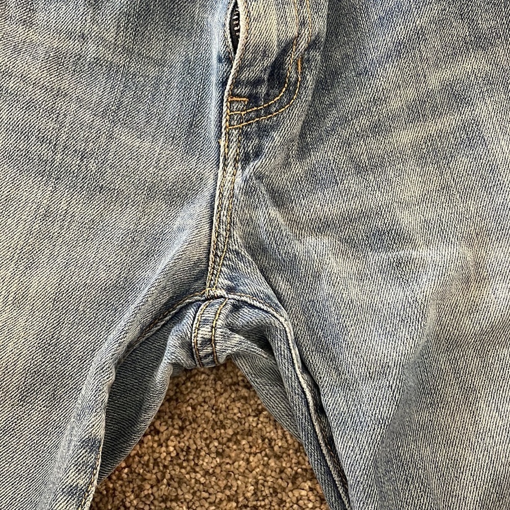 Distressed Blue Jeans - Picture 4 of 5
